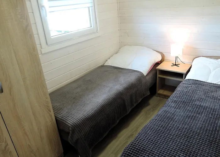 In Near Baltic Sea & Dom wakacyjny Dziwnówek